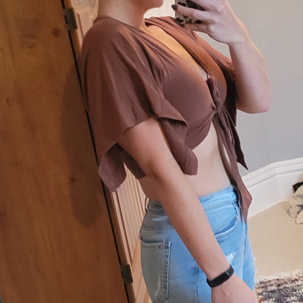 Y2K Cropped Cardigan 🤎 - Picture 3 of 4